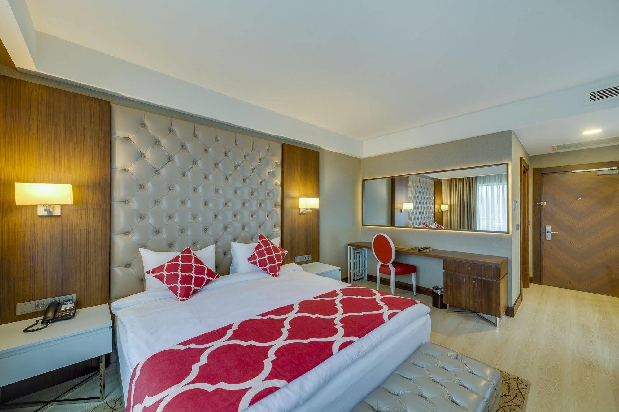 מוגלה Demircioglu Park Hotel מראה חיצוני תמונה
